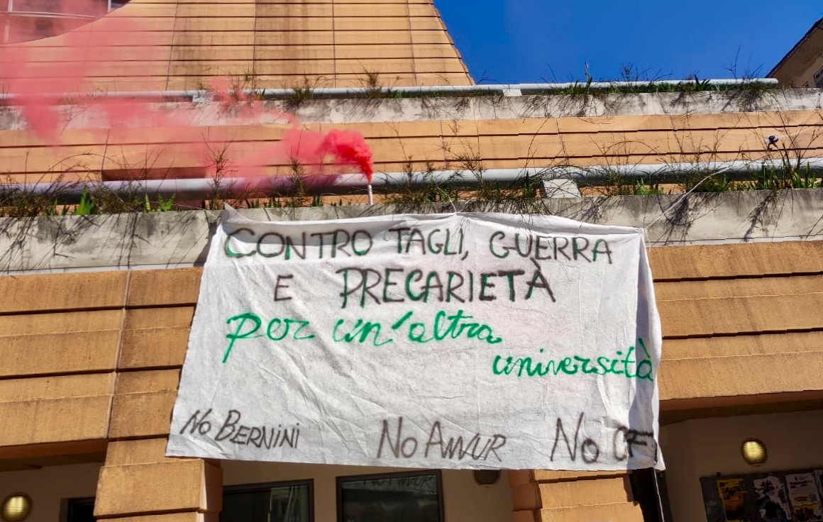 CONTRO LO SMANTELLAMENTO DELL’UNIVERSITÀ PUBBLICA E LA REPRESSIONE DI CHI LA VIVE